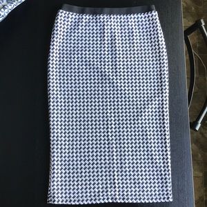 Black and white pencil skirt